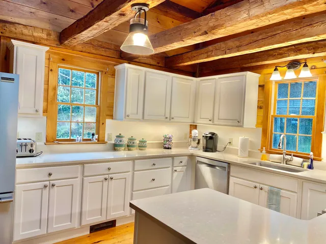 $5,200 | 867 Quaker Street, Henniker, NH 03242