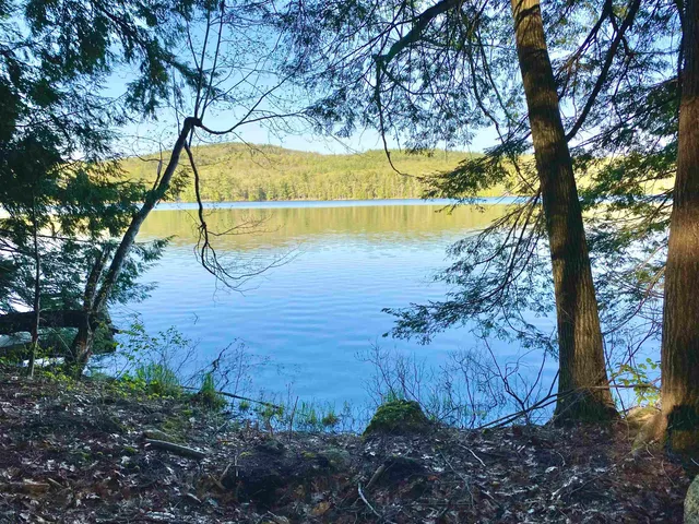 $5,200 | 867 Quaker Street, Henniker, NH 03242