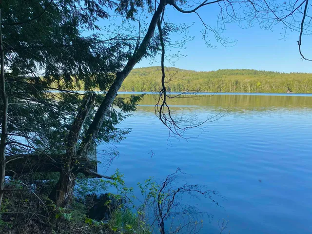 $5,200 | 867 Quaker Street, Henniker, NH 03242