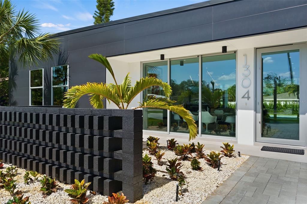 1304 Indian Rocks Road Belleair, FL 33756 - Photo 1 of 81 Gallery Image 1