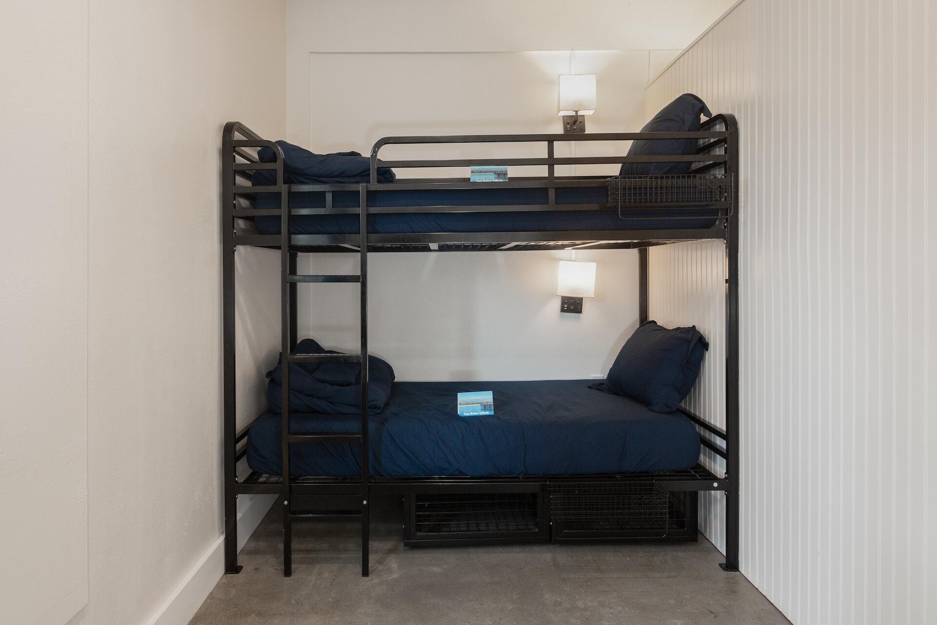 134 A Chapala Street Santa Barbara, CA 93101 - Photo 20 of 30 Dual rooms