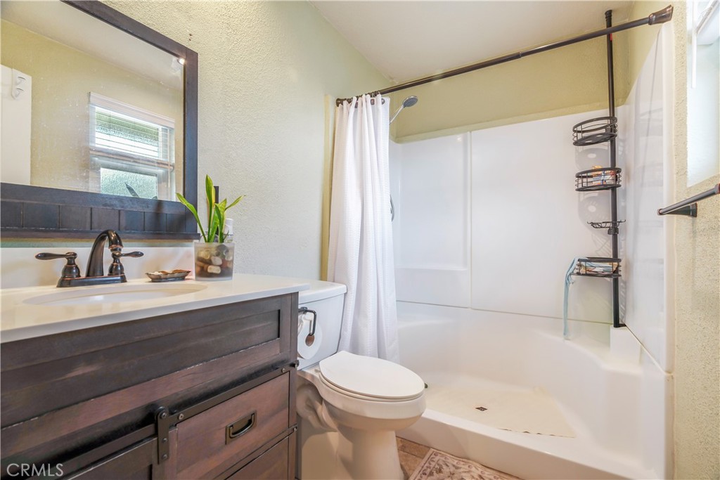 17133 Mesquite Road Apple Valley, CA 92307 - Photo 15 of 36