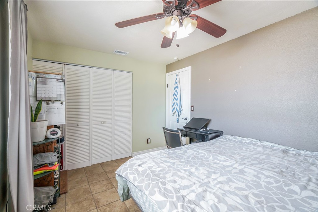 17133 Mesquite Road Apple Valley, CA 92307 - Photo 17 of 36