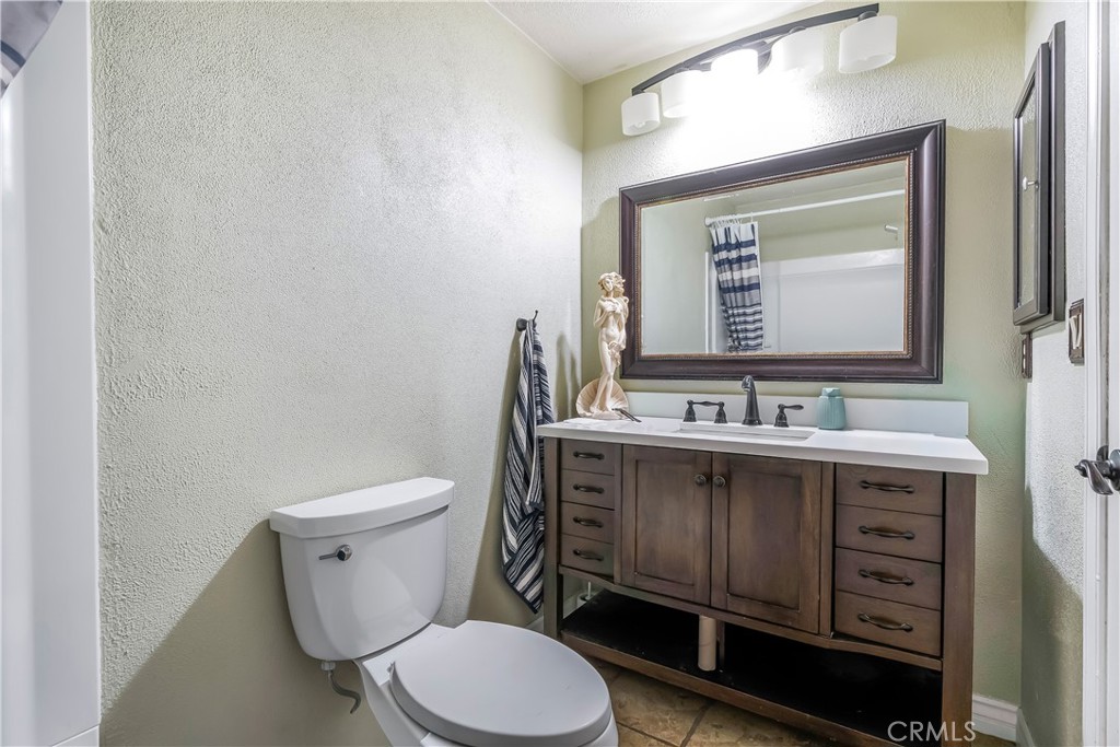 17133 Mesquite Road Apple Valley, CA 92307 - Photo 19 of 36