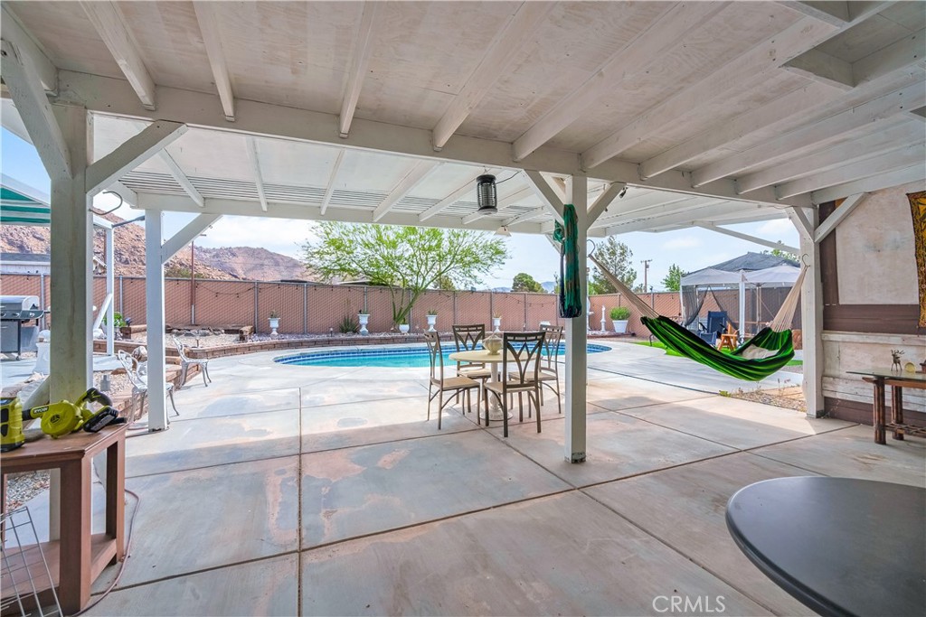 17133 Mesquite Road Apple Valley, CA 92307 - Photo 26 of 36