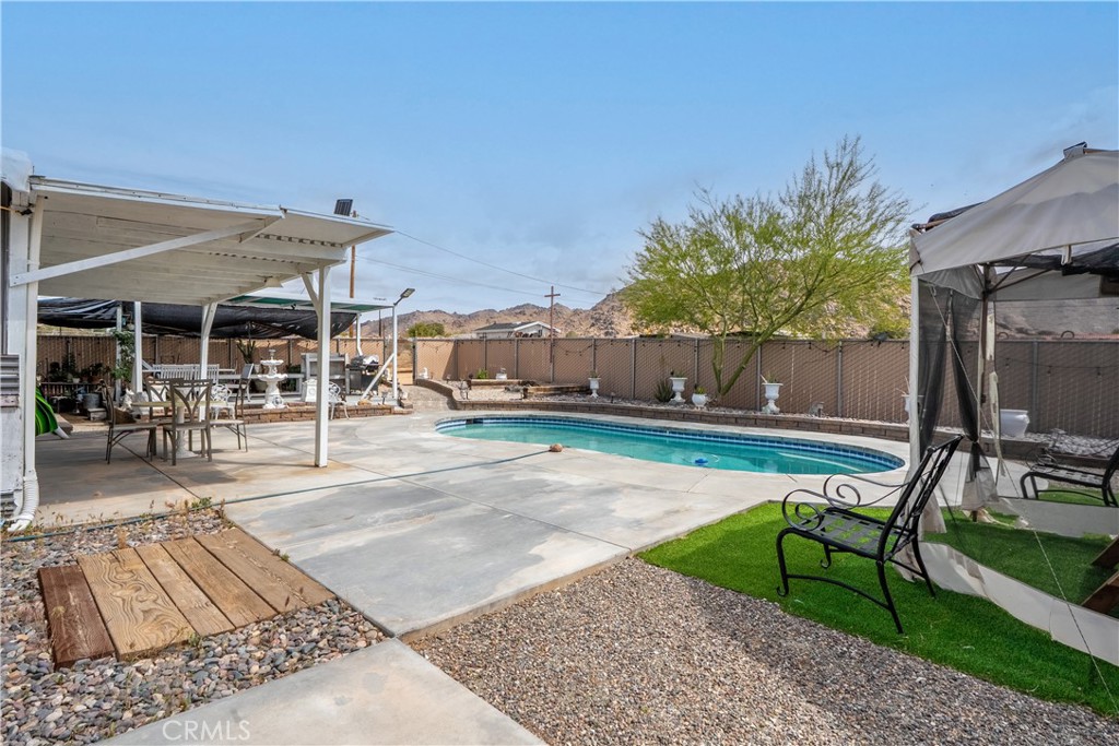 17133 Mesquite Road Apple Valley, CA 92307 - Photo 29 of 36