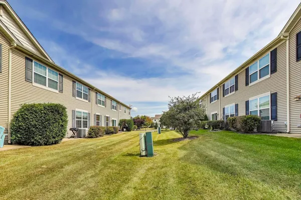 $269,000 | 474 South Jade Lane, Round Lake, IL 60073