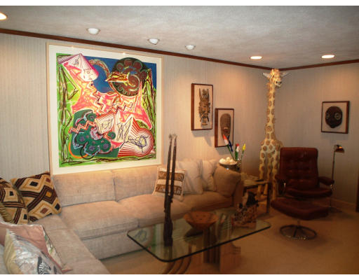 141 Worthen Road Lexington, MA 02421 - Photo 5 of 21 a living room with furniture