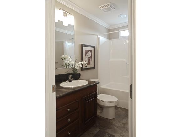 63 Hagop Road Salem, NH 03079 - Photo 8 of 12