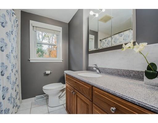 54 Simpson Road Marlborough, MA 01752 - Photo 19 of 36 Gallery Image 19