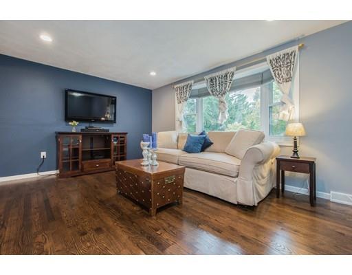 54 Simpson Road Marlborough, MA 01752 - Photo 2 of 36 Gallery Image 2