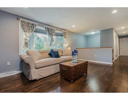 54 Simpson Road Marlborough, MA 01752 - Photo 4 of 36 Gallery Image 4