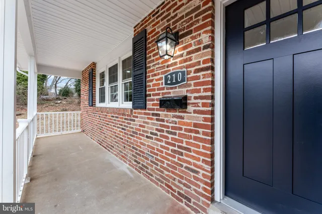 $429,900 | 210 Beechwood Road, Wilmington, DE 19809