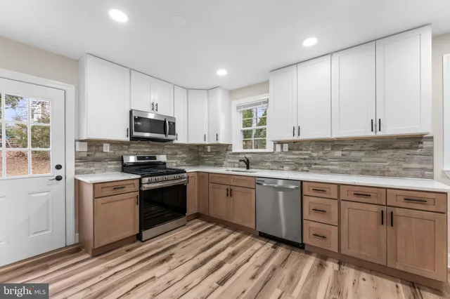 $429,900 | 210 Beechwood Road, Wilmington, DE 19809