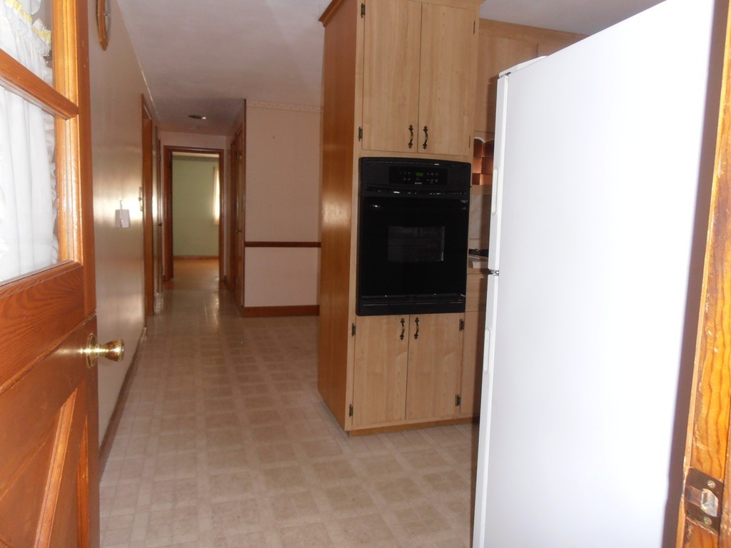 24 Pine Hill Road Springfield, MA 01118 - Photo 3 of 15 Gallery Image 3