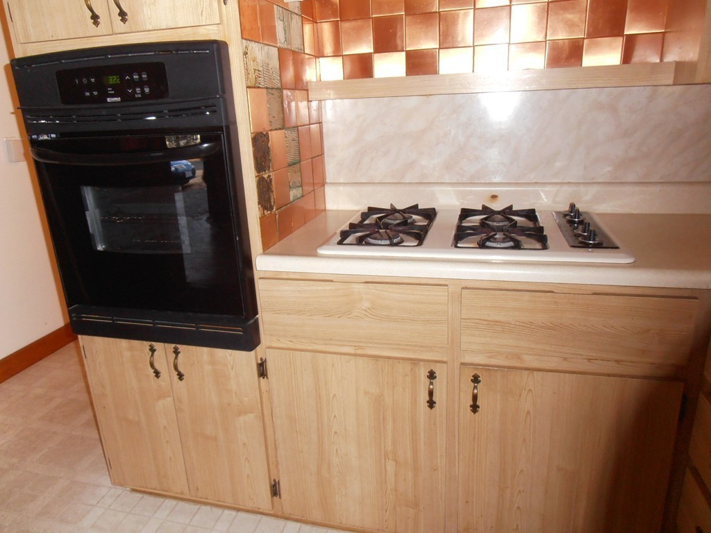 24 Pine Hill Road Springfield, MA 01118 - Photo 5 of 15 Gallery Image 5