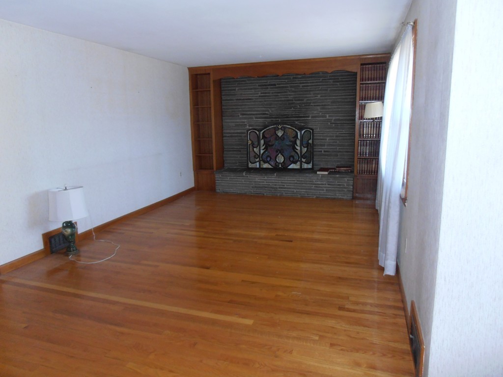 24 Pine Hill Road Springfield, MA 01118 - Photo 6 of 15 Gallery Image 6
