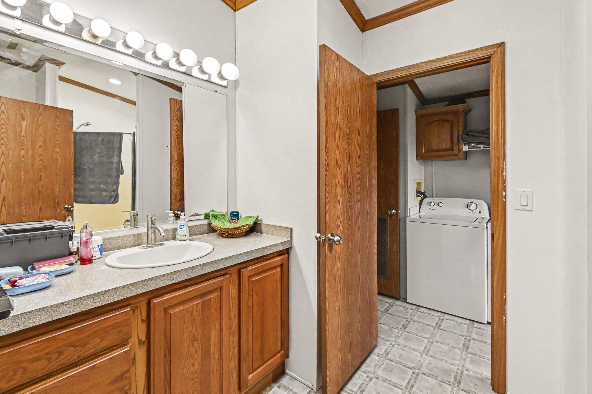 10952 Frost Road Portland, MI 48875 - Photo 16 of 20 016_file_5856
