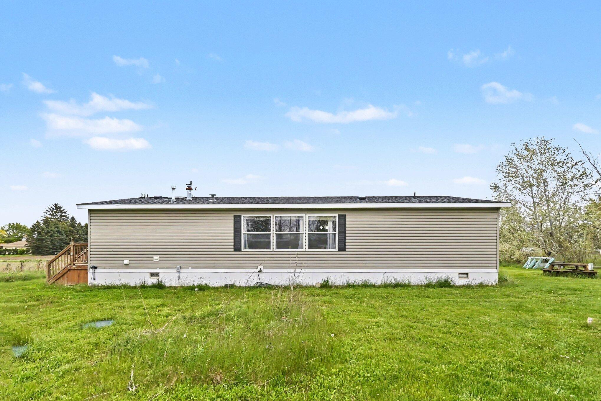 10952 Frost Road Portland, MI 48875 - Photo 18 of 20 018_file_5280