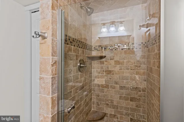 $2,500 | 105 Hopkins Court, Holland, PA 18966