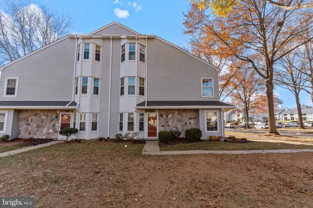 $2,500 | 105 Hopkins Court, Holland, PA 18966