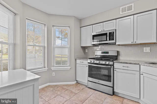 $2,500 | 105 Hopkins Court, Holland, PA 18966