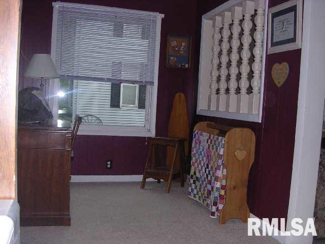 225 4th Street Lincoln, IL 62656 - Photo 2 of 7