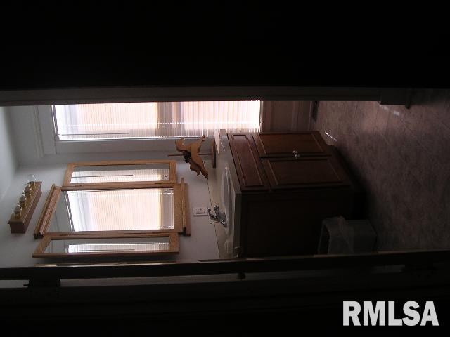 225 4th Street Lincoln, IL 62656 - Photo 7 of 7