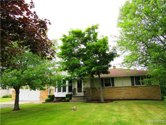 450 New Road Amherst, NY 14051 - Photo 1 of 1 Exterior Front