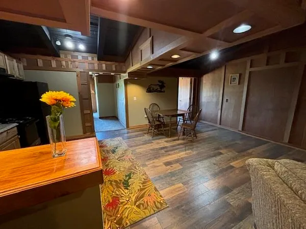 $4,895,000 | 400 Quadna Mountain Rd Hill, Unit 110, Hill City, MN 55748