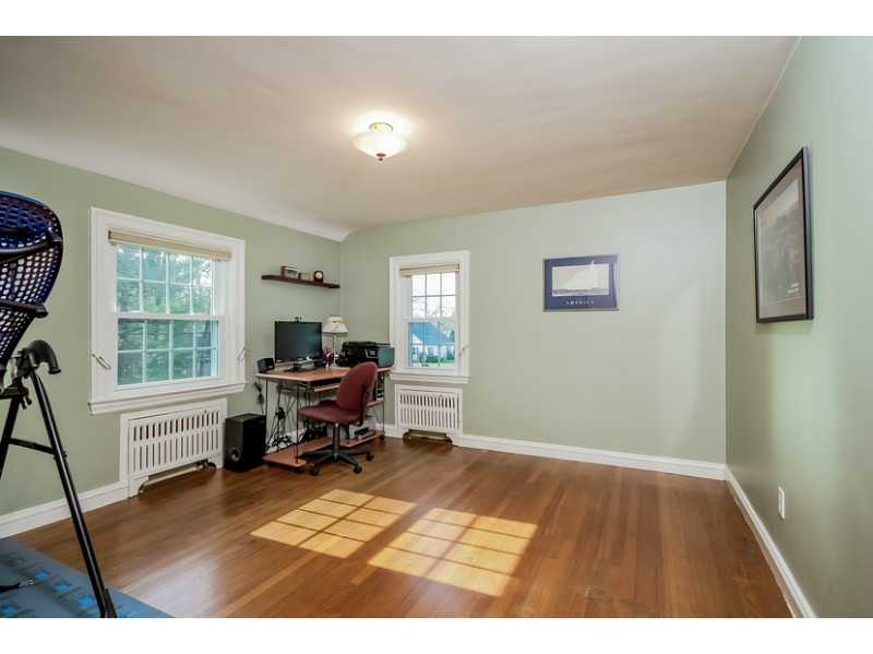 75 Pequot Road Pawtucket, RI 02861 - Photo 17 of 25 Bedroom.