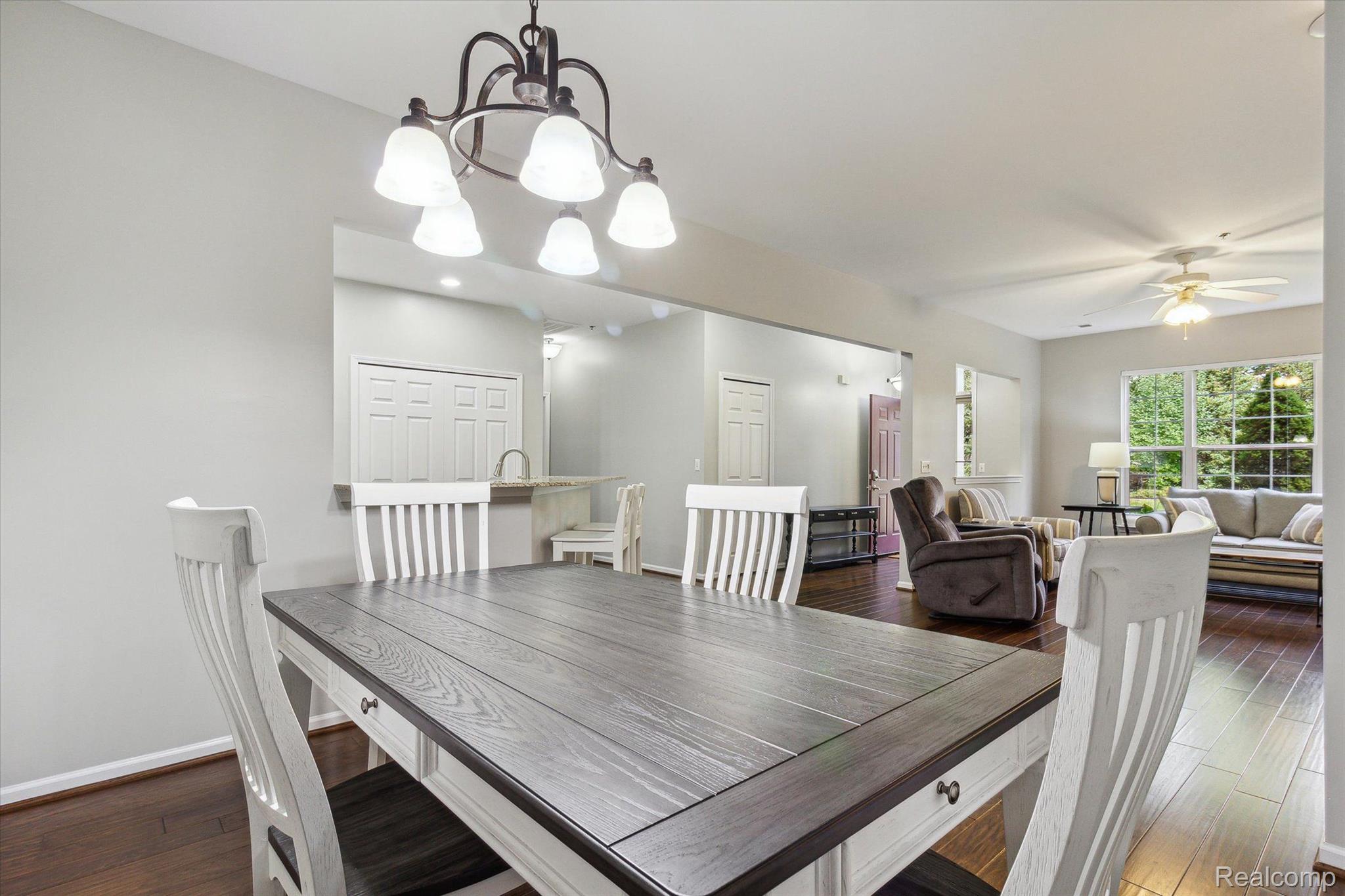 1658 Deepwood Circle Rochester, MI 48307 - Photo 14 of 42 Gallery Image 14