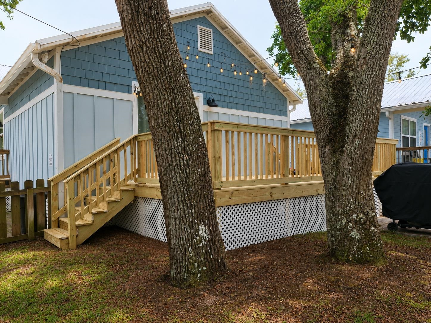 3877 Laurel Street St. Augustine, FL 32084 - Photo 2 of 26