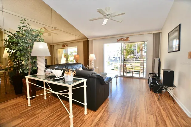$325,000 | 6047 Bahia Del Mar Boulevard South, Unit 264, St. Petersburg, FL 33715