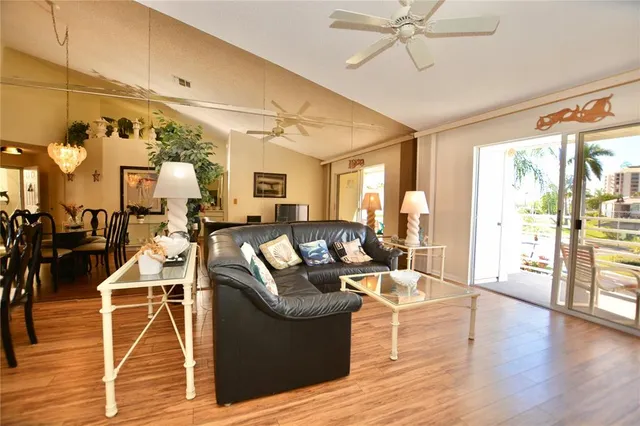 $325,000 | 6047 Bahia Del Mar Boulevard South, Unit 264, St. Petersburg, FL 33715