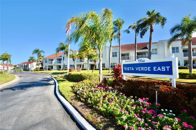 $325,000 | 6047 Bahia Del Mar Boulevard South, Unit 264, St. Petersburg, FL 33715