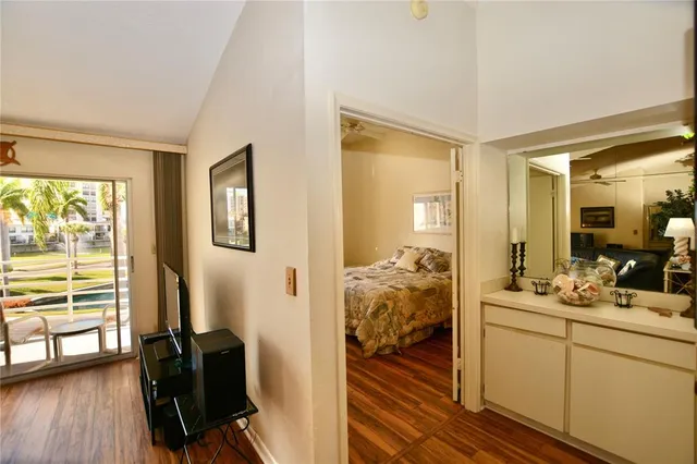 $325,000 | 6047 Bahia Del Mar Boulevard South, Unit 264, St. Petersburg, FL 33715