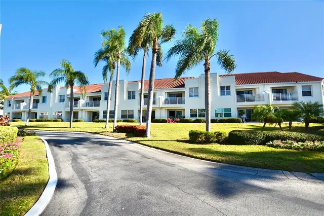 $325,000 | 6047 Bahia Del Mar Boulevard South, Unit 264, St. Petersburg, FL 33715