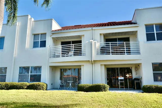 $325,000 | 6047 Bahia Del Mar Boulevard South, Unit 264, St. Petersburg, FL 33715