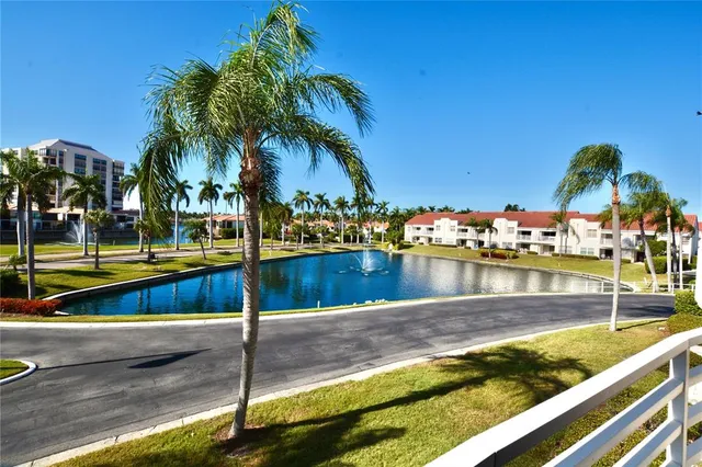 $325,000 | 6047 Bahia Del Mar Boulevard South, Unit 264, St. Petersburg, FL 33715