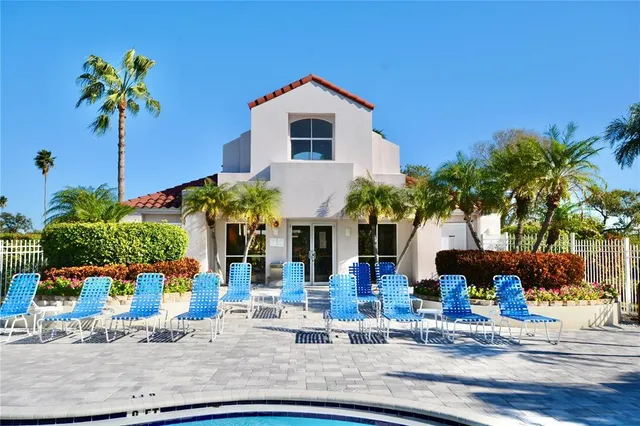 $325,000 | 6047 Bahia Del Mar Boulevard South, Unit 264, St. Petersburg, FL 33715