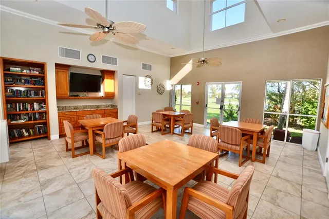 $325,000 | 6047 Bahia Del Mar Boulevard South, Unit 264, St. Petersburg, FL 33715