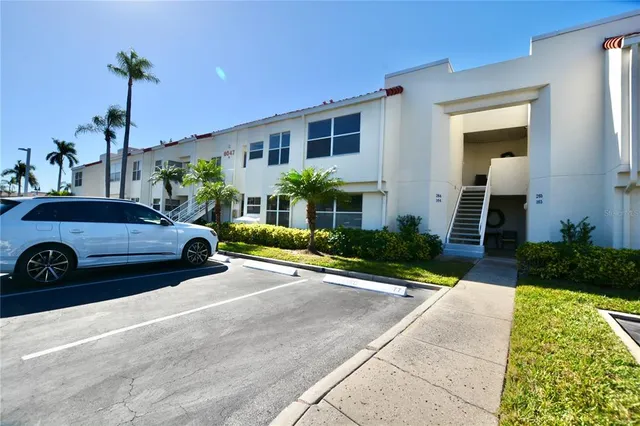 $325,000 | 6047 Bahia Del Mar Boulevard South, Unit 264, St. Petersburg, FL 33715