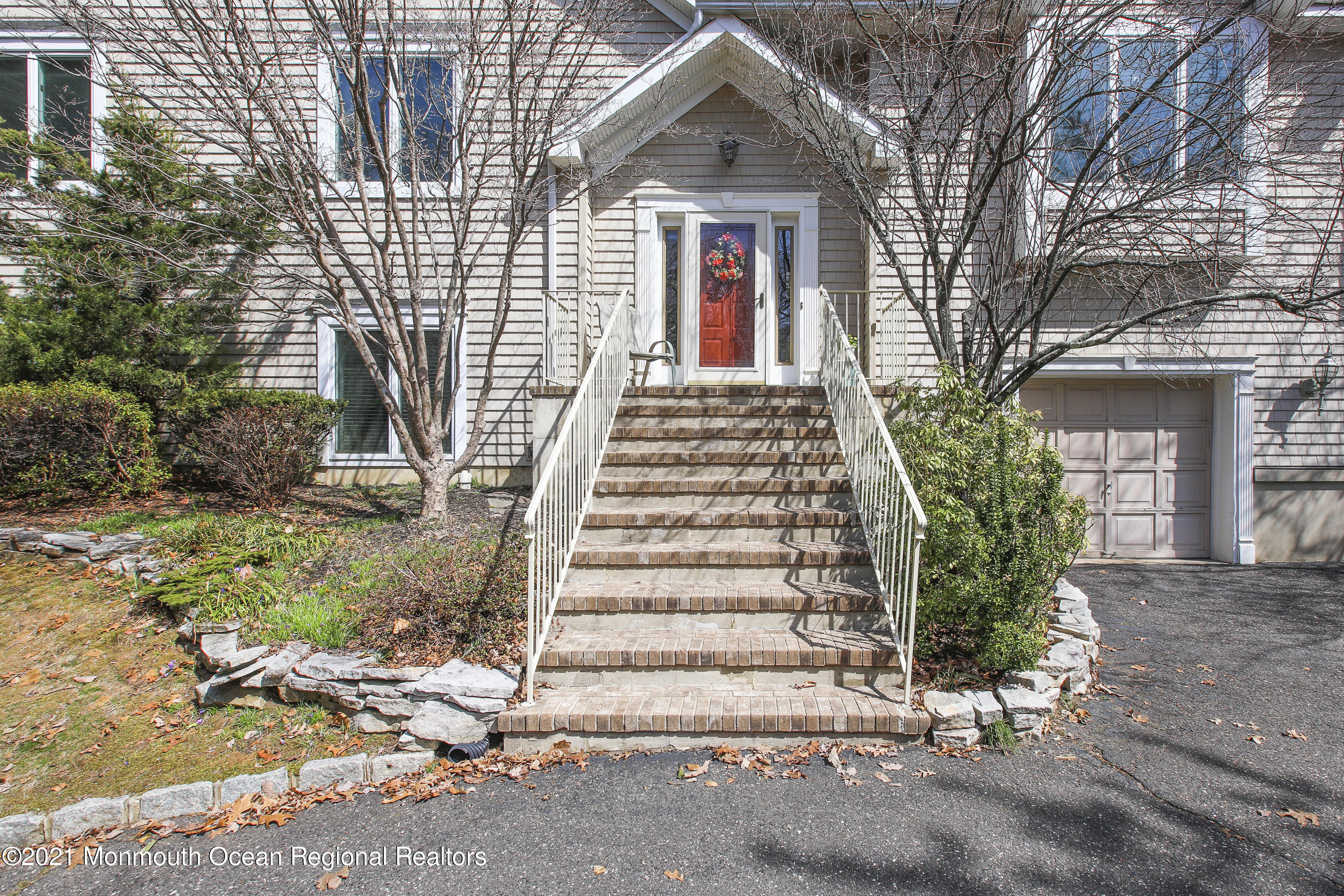 159 Van Brackle Road Aberdeen, NJ 07747 - Photo 2 of 46 5W5A0954