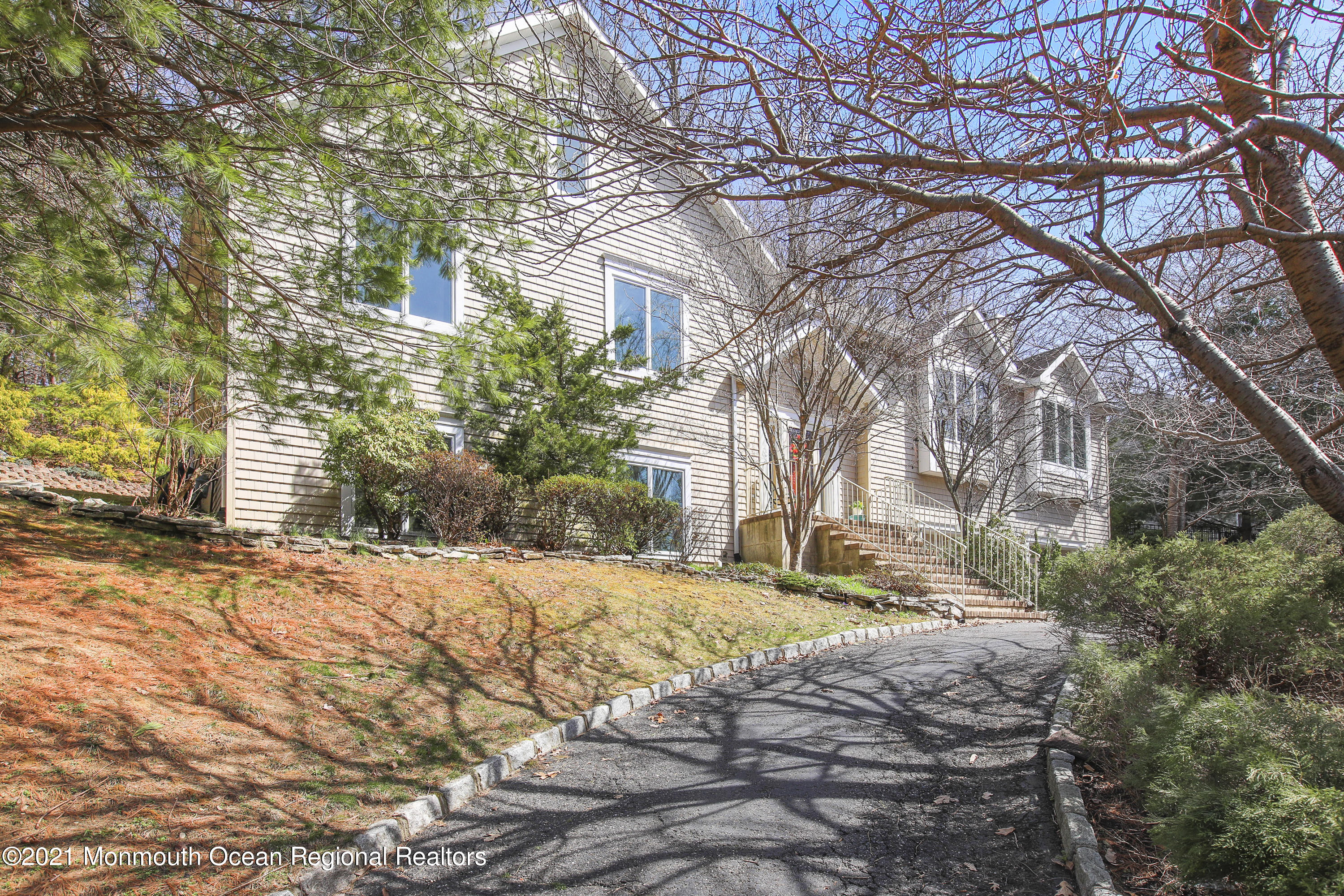 159 Van Brackle Road Aberdeen, NJ 07747 - Photo 3 of 46 5W5A0959