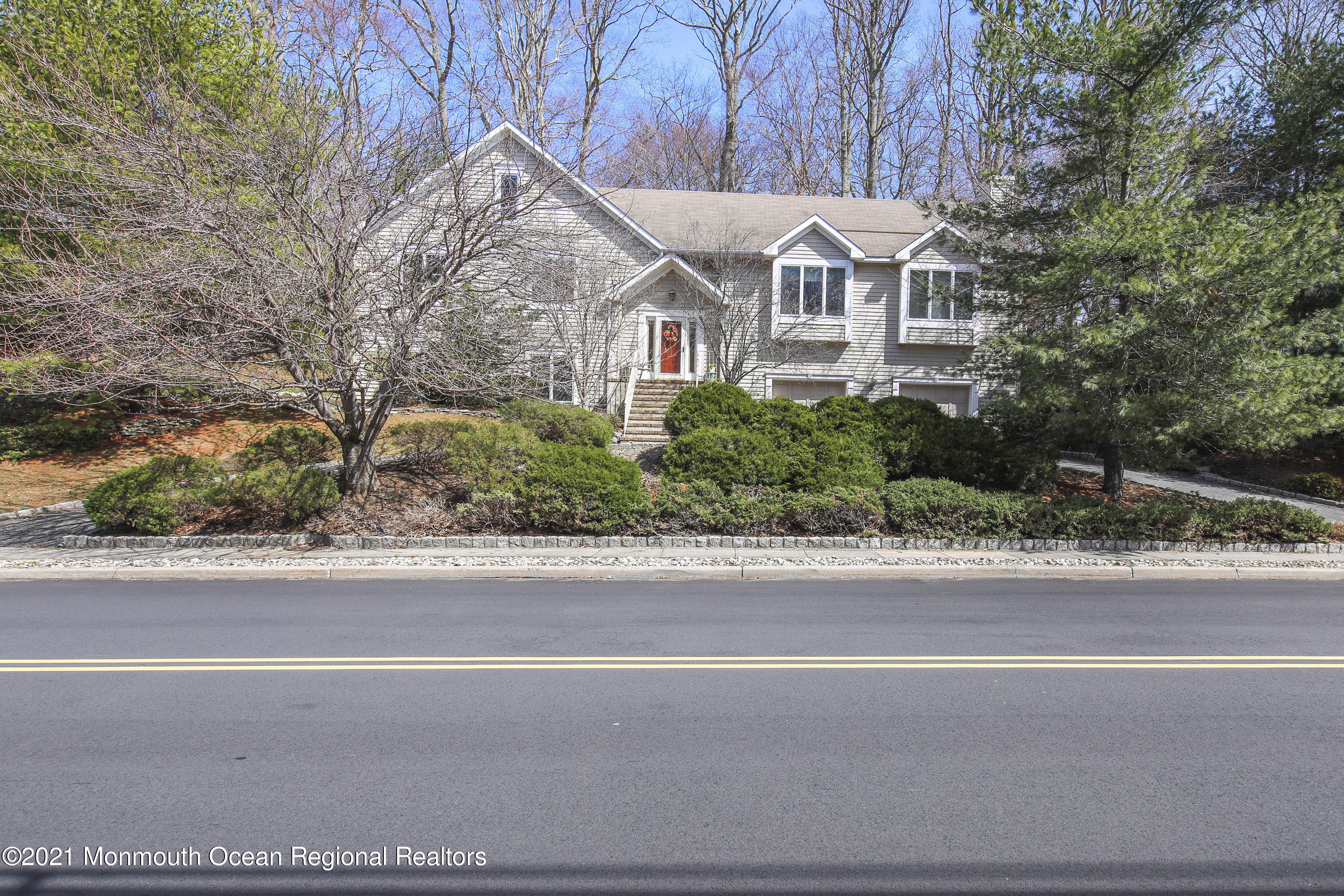 159 Van Brackle Road Aberdeen, NJ 07747 - Photo 4 of 46 5W5A0965
