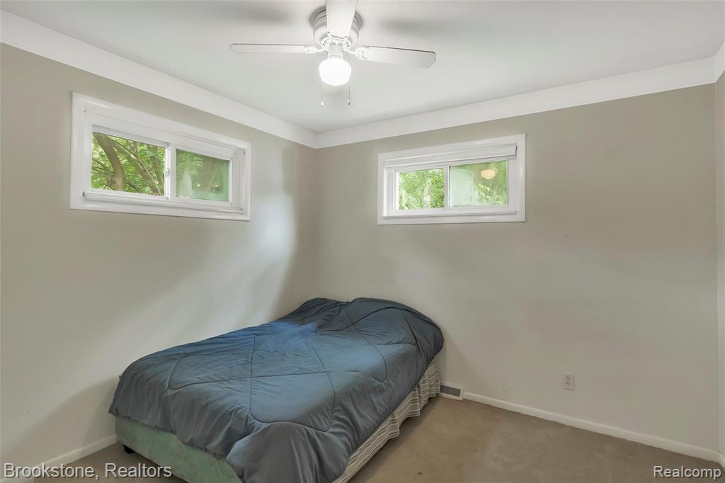 392 Winry Drive Rochester Hills, MI 48307 - Photo 16 of 35