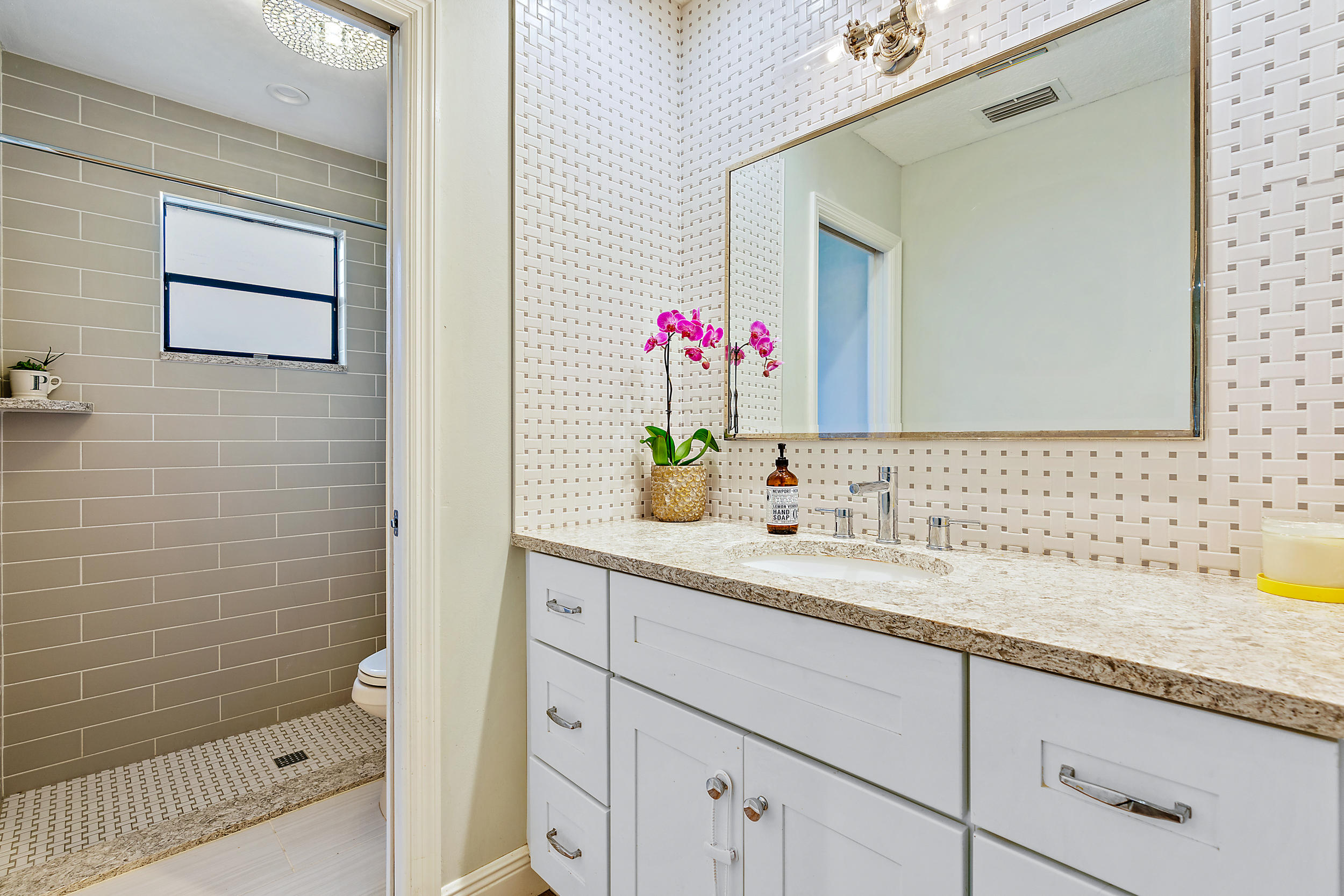 124 Timberline Drive Jupiter, FL 33458 - Photo 16 of 27 124 Timberline Dr-6