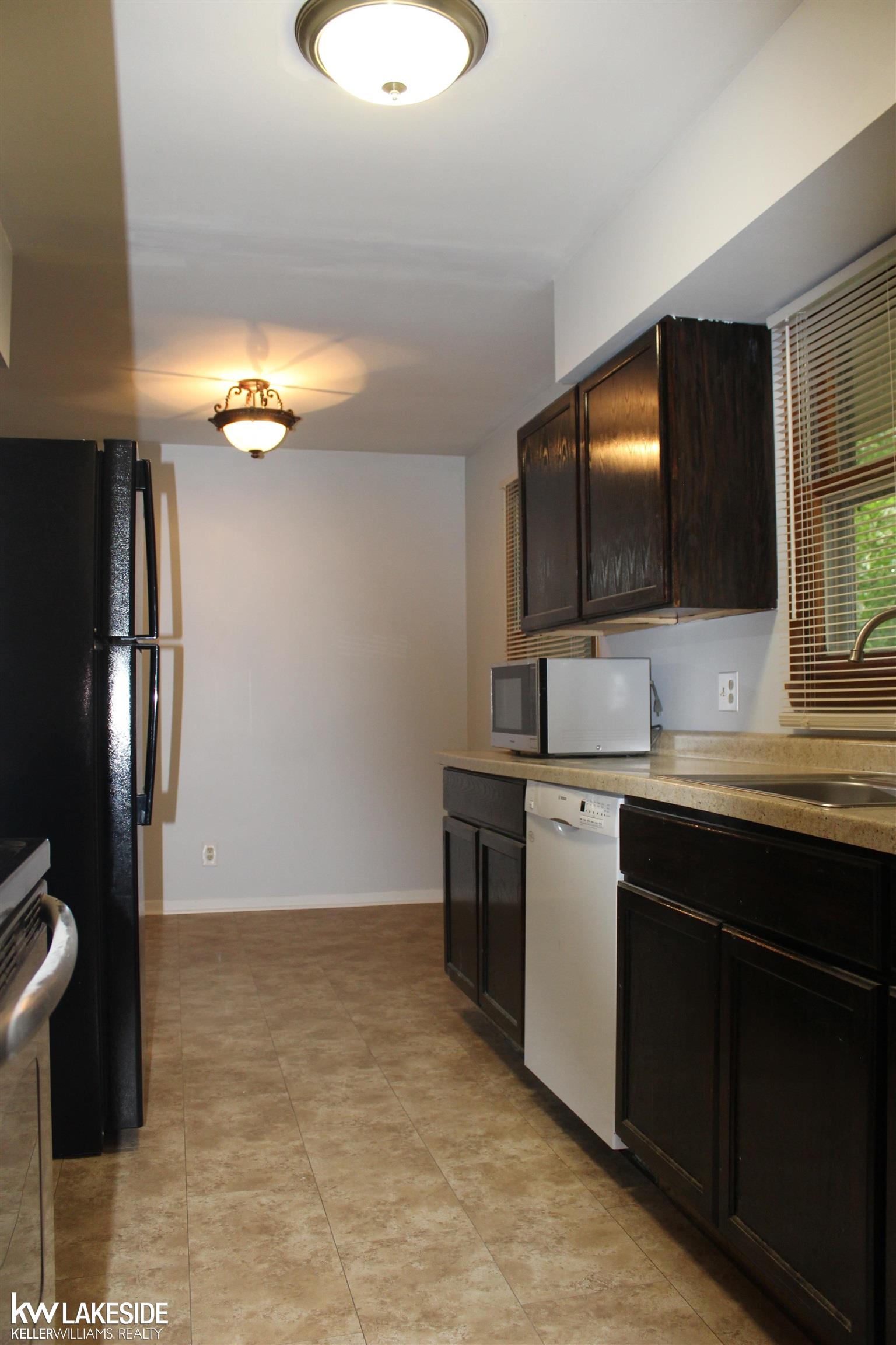 16962 Inkster Road Redford, MI 48240 - Photo 10 of 18