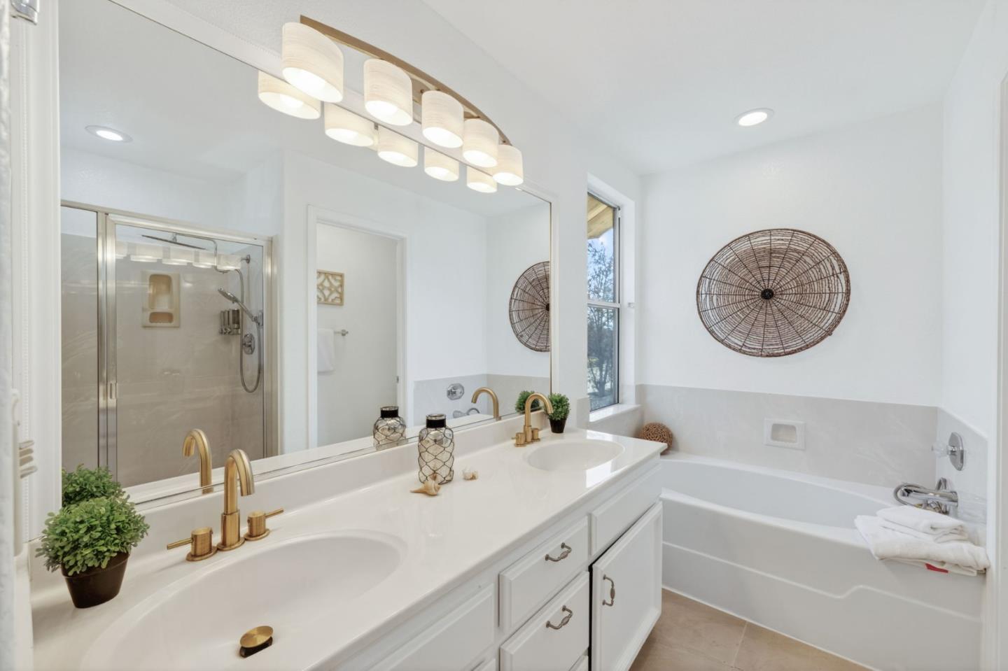 24988 Plum Tree Street Hayward, CA 94544 - Photo 15 of 32